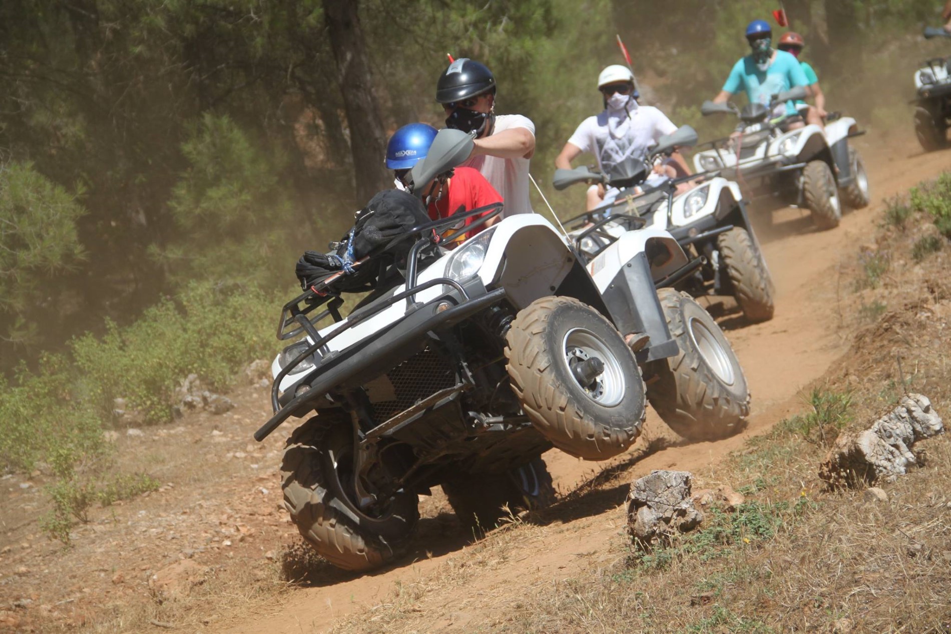 Seasonal Challenges in Didim Safari: Dealing with Mud, Sun, and Dust
